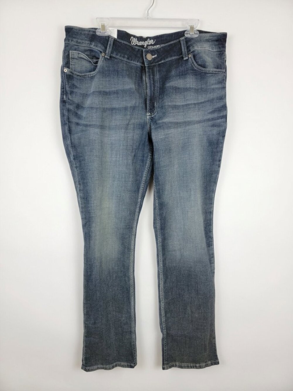 Wrangler Womens Straight Leg Jeans Blue Denim Plus Size 20W 32 Inseam NWT